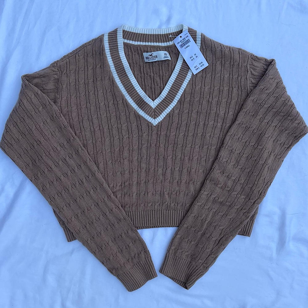 NWT Hollister Cable-Knit Sweater Brown